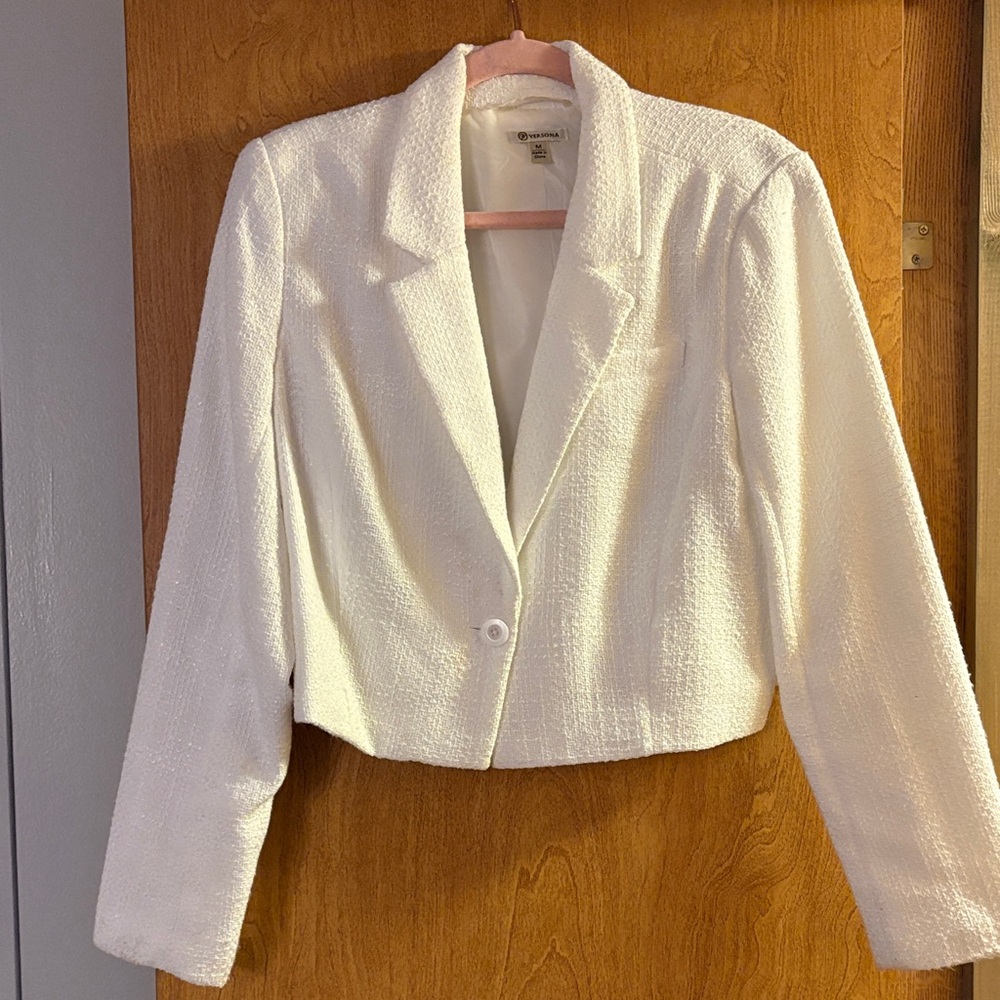 Versona Textured White Blazer